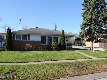 1822 Wall Street, Port Huron, MI 48060