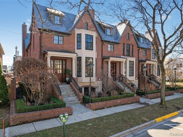 277 W Brown Street, Birmingham, MI 48009