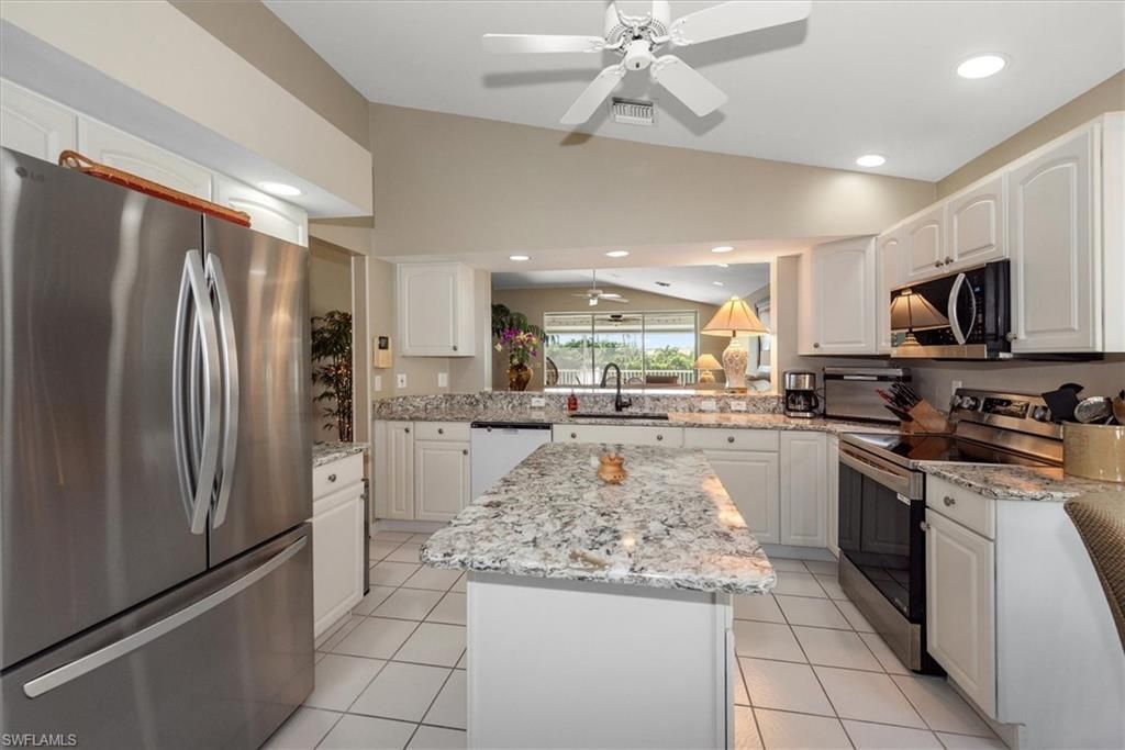 8355 Mystic Greens Way, Unit 1904, Naples, FL 34113 Photo