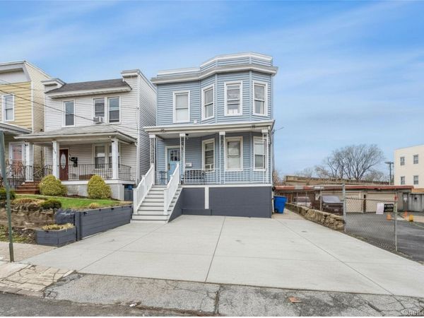 117 Gavin Street , Yonkers, NY 10701