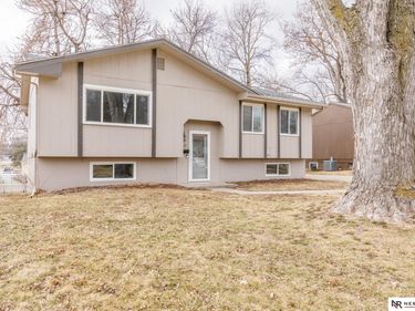 7611 Teal Street , La Vista, NE 68128
