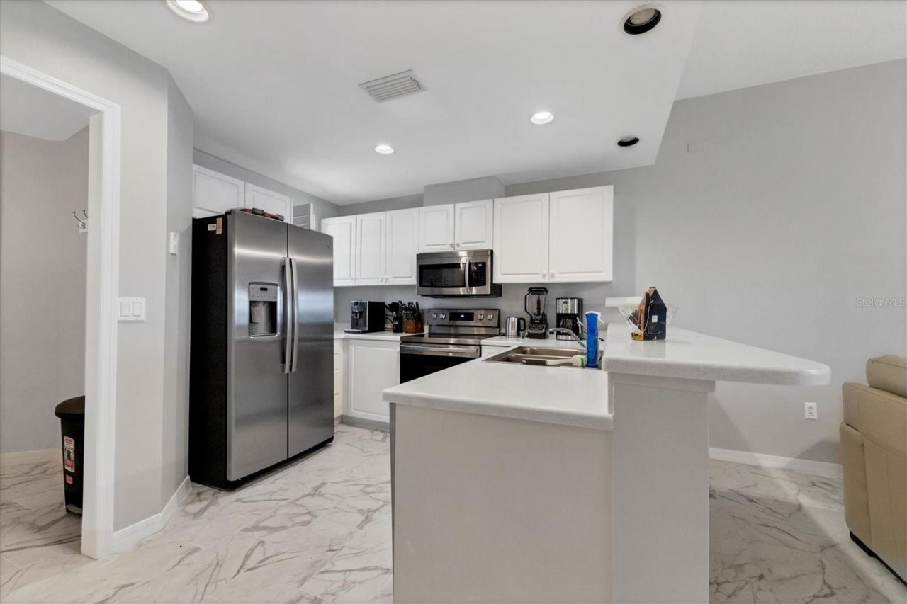 3706 54th Drive W, Unit 102, Bradenton, FL 34210 Photo