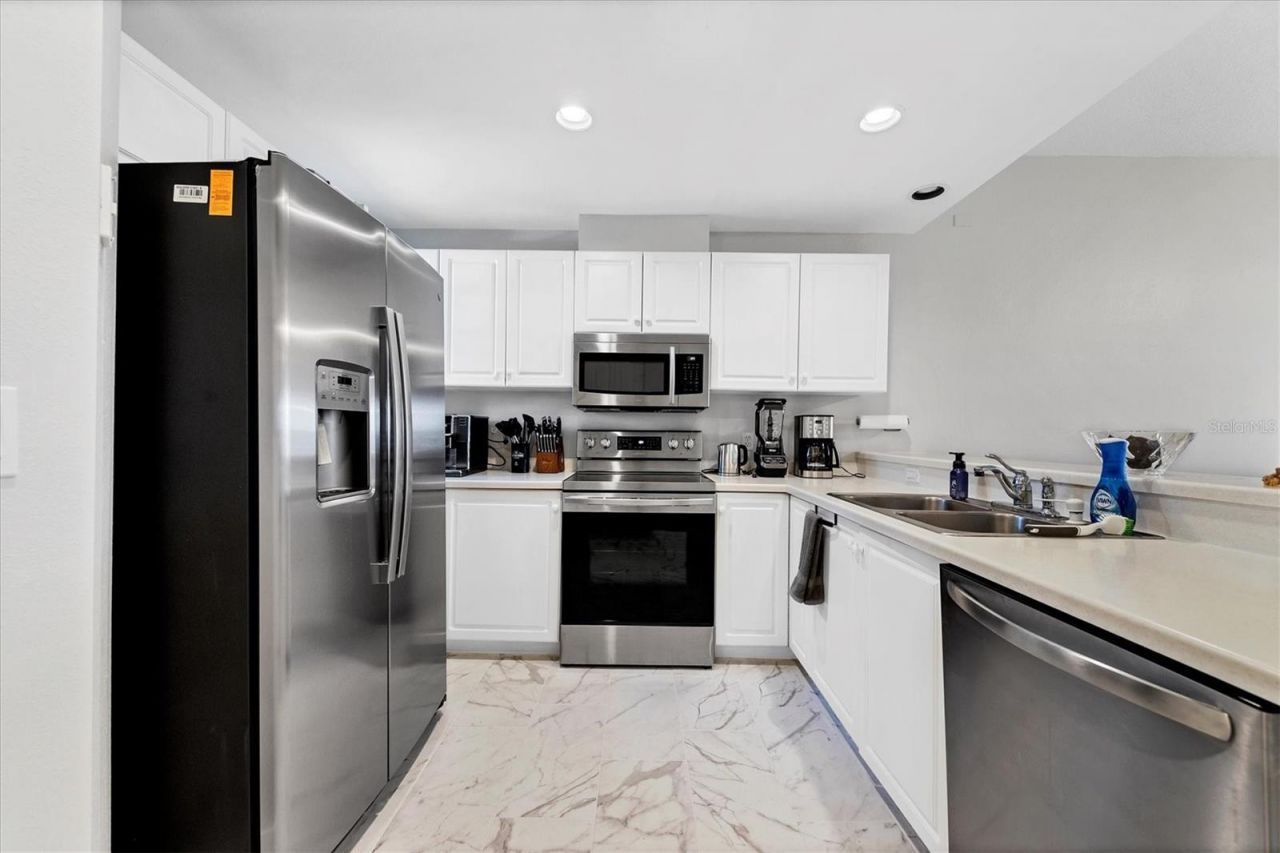 3706 54th Drive W, Unit 102, Bradenton, FL 34210 Photo