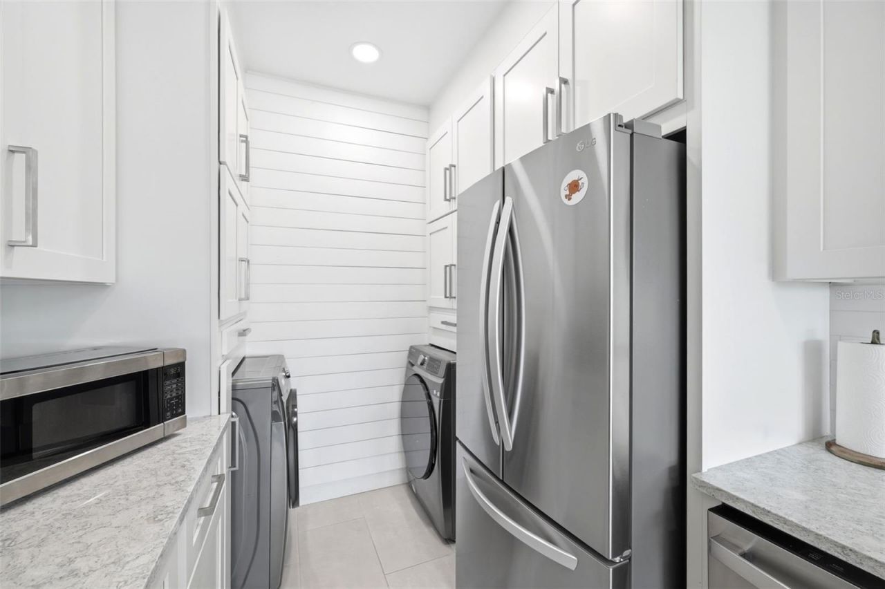 210 3rd Street W, Unit 8305, Bradenton, FL 34205 Photo