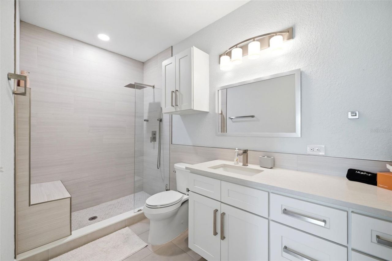 210 3rd Street W, Unit 8305, Bradenton, FL 34205 Photo