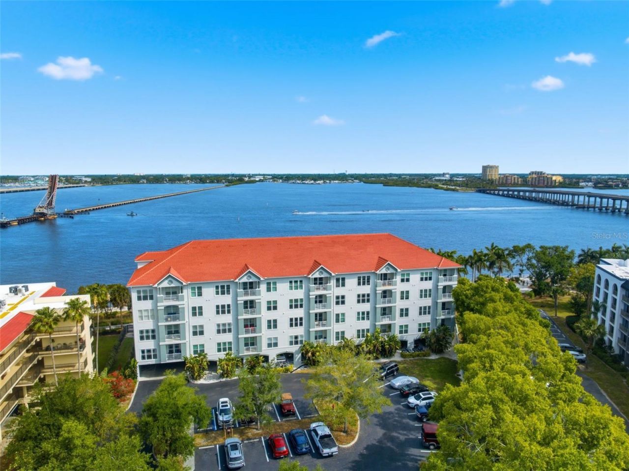 210 3rd Street W, Unit 8305, Bradenton, FL 34205 Photo