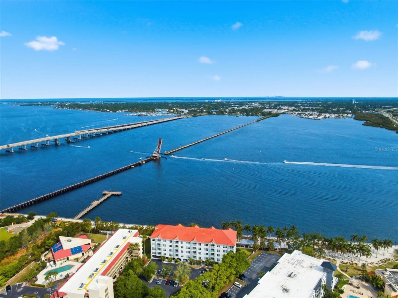 210 3rd Street W, Unit 8305, Bradenton, FL 34205 Photo