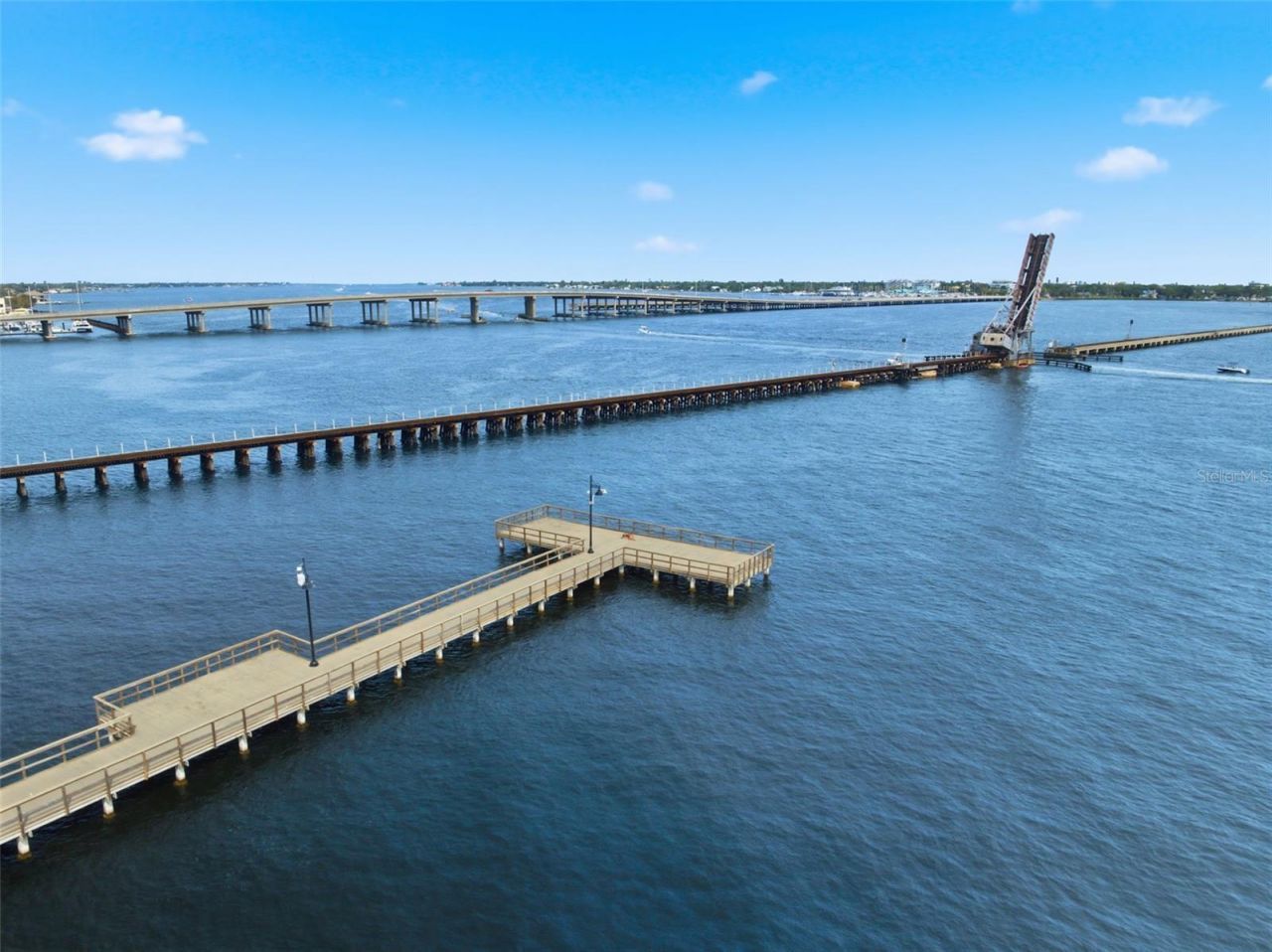 210 3rd Street W, Unit 8305, Bradenton, FL 34205 Photo