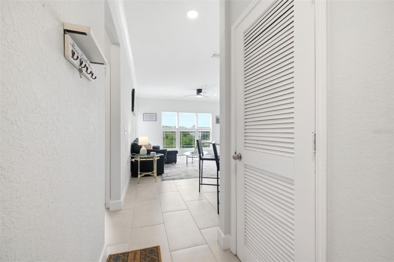 210 3rd Street W, Unit 8305, Bradenton, FL 34205 Photo