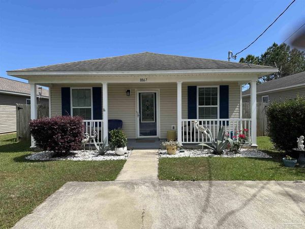 8867 Mary Fleming Dr, Pensacola, FL 32507