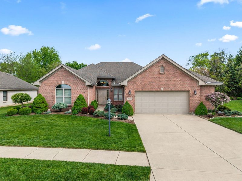9842 Scotch Pine Drive, Springboro, OH 45066 Photo 1