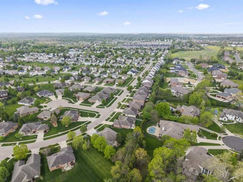 9842 Scotch Pine Drive, Springboro, OH 45066 Photo 4