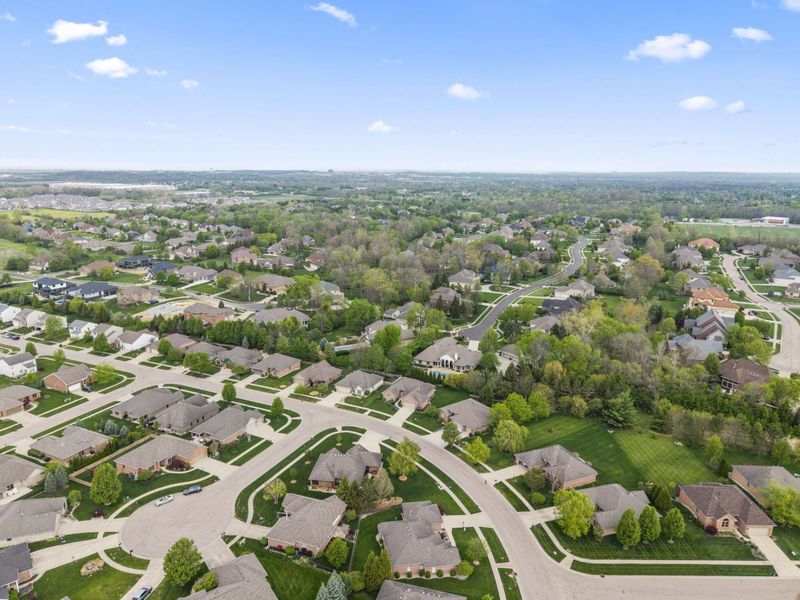 9842 Scotch Pine Drive, Springboro, OH 45066 Photo 5