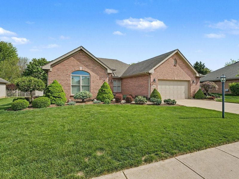 9842 Scotch Pine Drive, Springboro, OH 45066 Photo 8