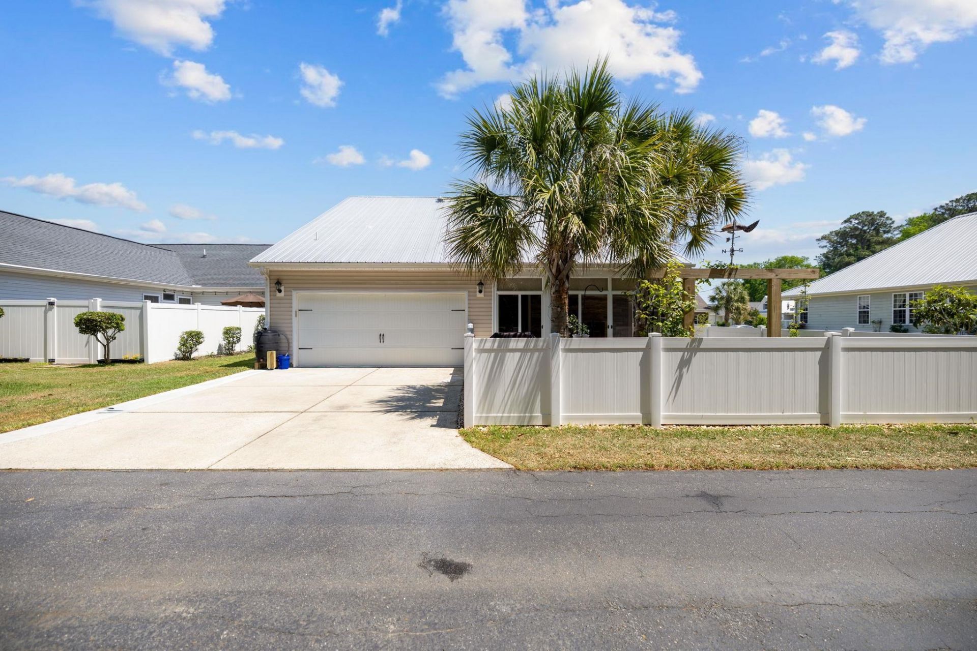284 Archdale St. Photo 43