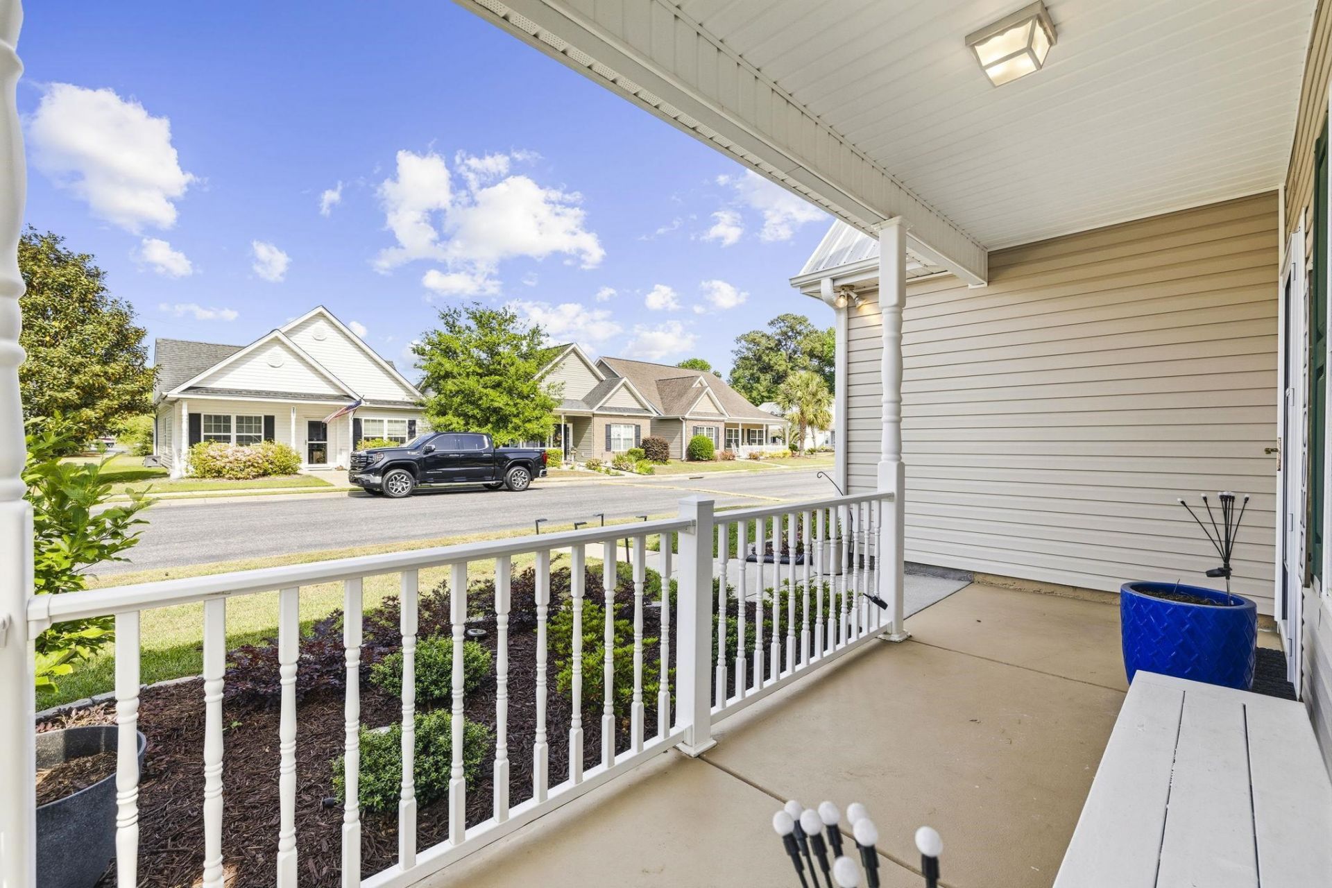 284 Archdale St. Photo 5