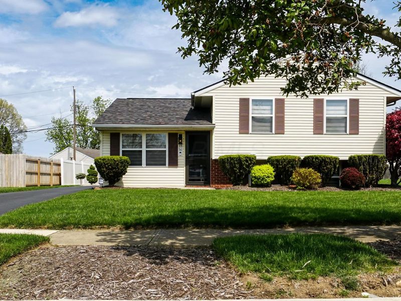 3356 E Bodman Drive, Columbus, OH 43219 Photo 2