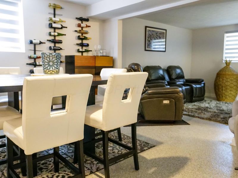 3356 E Bodman Drive, Columbus, OH 43219 Photo 3