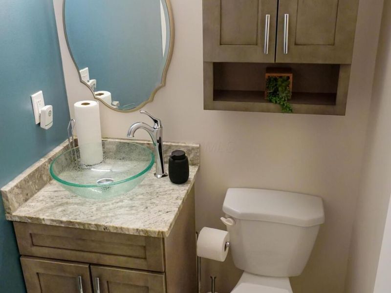 3356 E Bodman Drive, Columbus, OH 43219 Photo 8