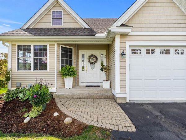 123 Carrington Ln, Unit 123, Uxbridge, MA 01569