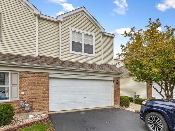 302 Parkside Drive , Shorewood, IL 60404