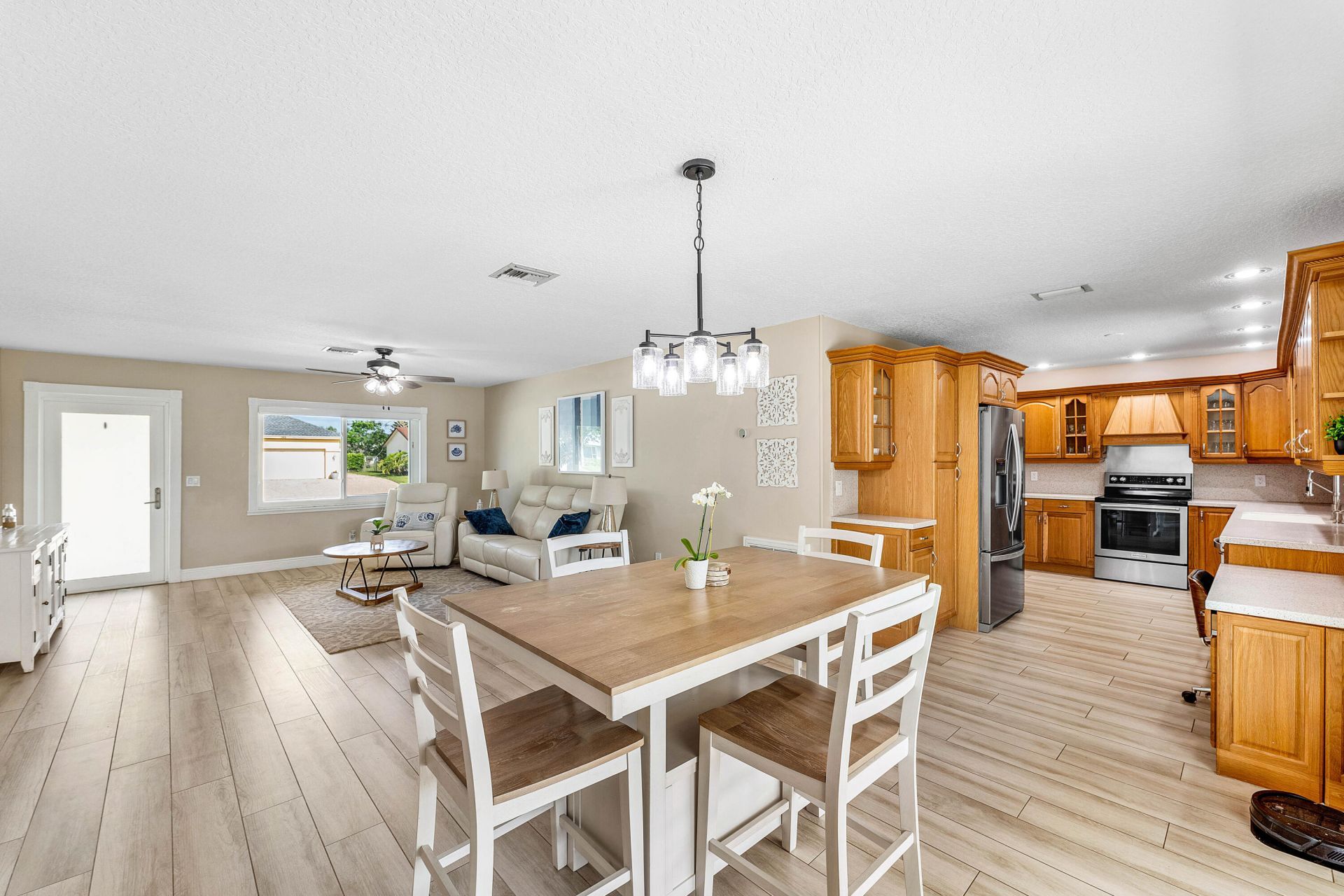 144 Cordoba Circle, Royal Palm Beach, FL 33411 Photo