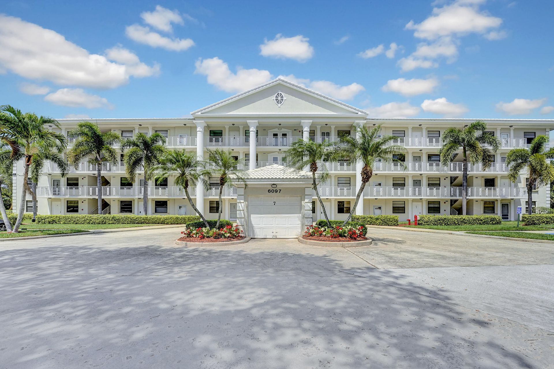 6097 Balboa Circle, Unit 406, Boca Raton, FL 33433 Photo