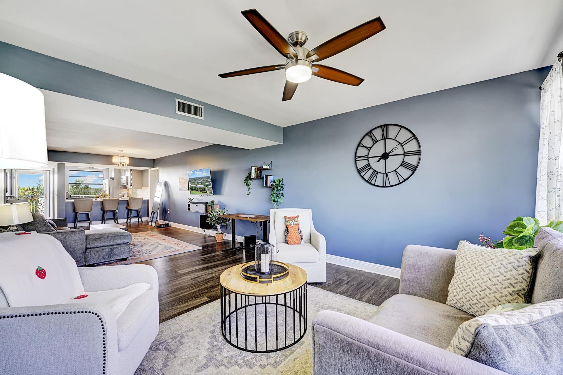 6097 Balboa Circle, Unit 406, Boca Raton, FL 33433 Photo