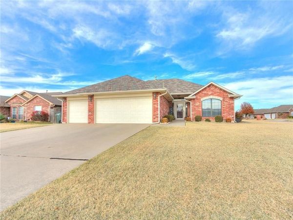 4817 Montrose Drive, Del City, OK 73115
