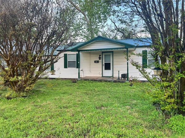 619 W Locust Street, Tecumseh, OK 74873