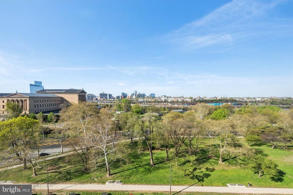 2601 Pennsylvania Avenue, Unit 946, Philadelphia, PA 19130 Main Photo