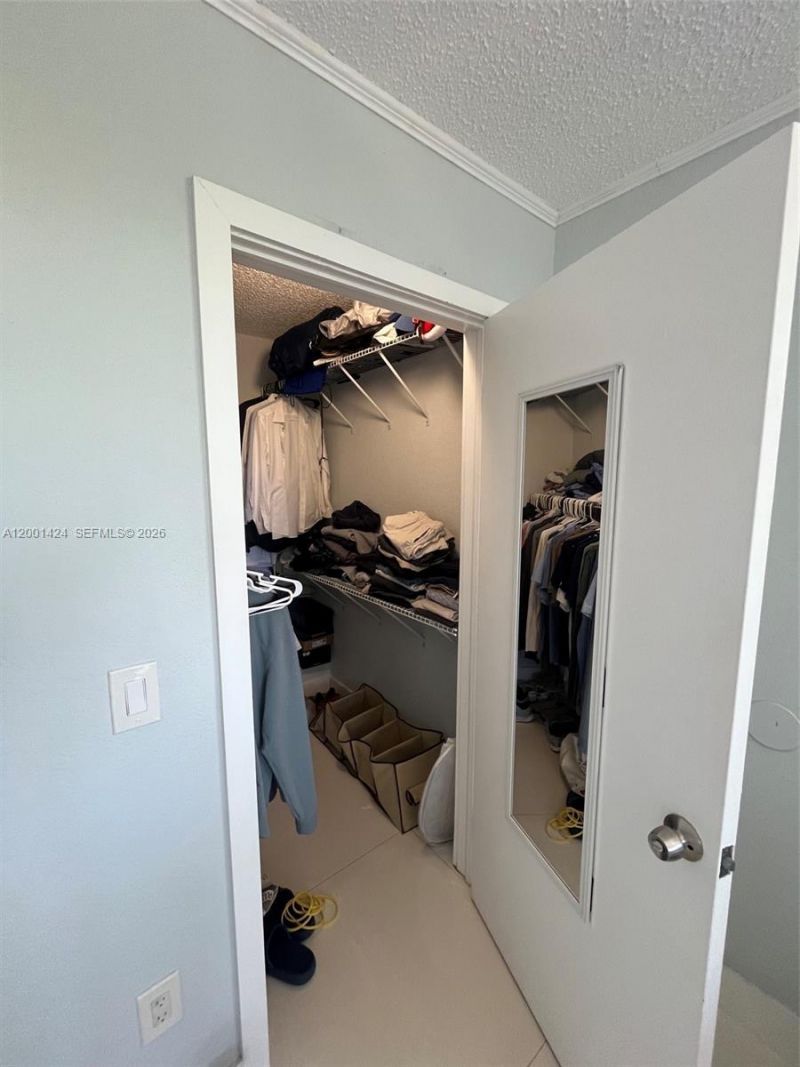 8245 Lake Dr, Unit 301, Doral, FL 33166 Photo