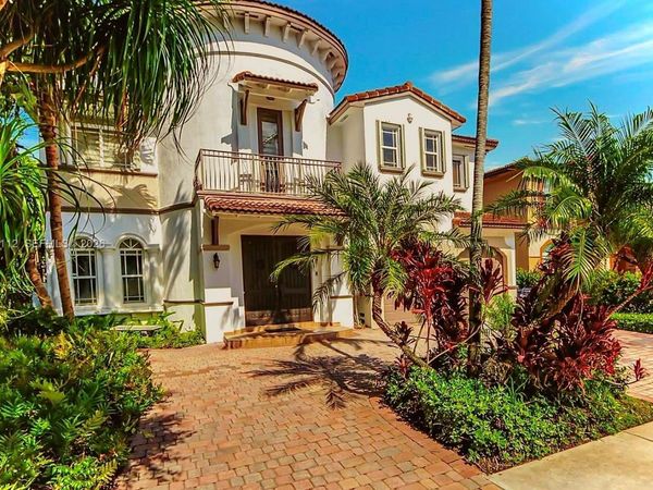 6502 SW 162nd Ct , Miami, FL 33193