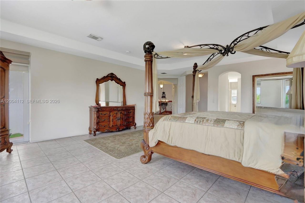 6502 SW 162nd Ct , Miami, FL 33193 Photo