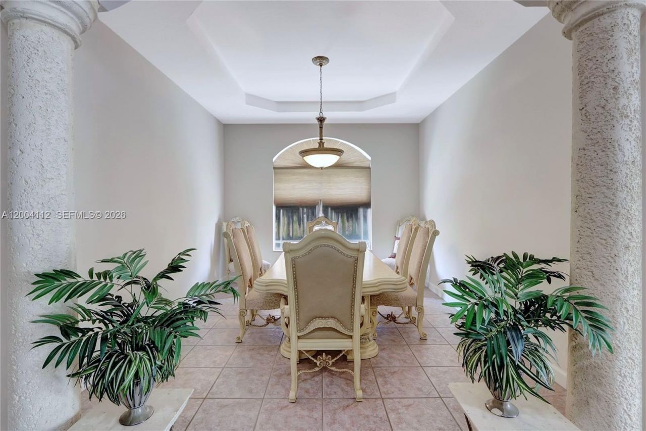 6502 SW 162nd Ct , Miami, FL 33193 Photo