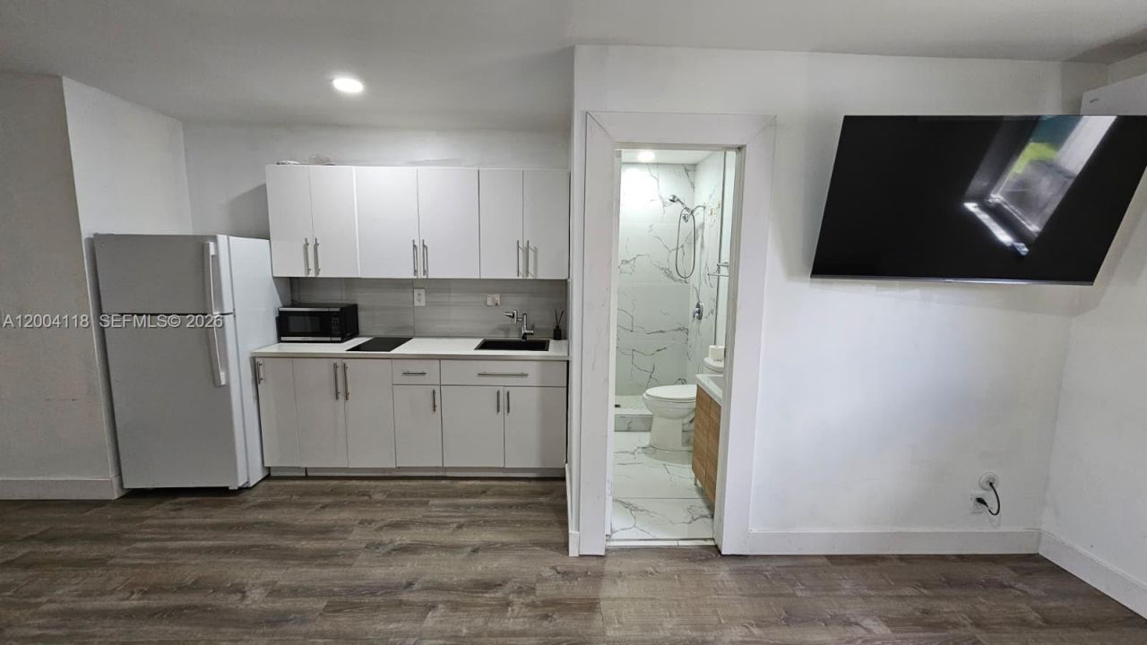 117 NW 11th Ave, Dania Beach, FL 33004 Photo
