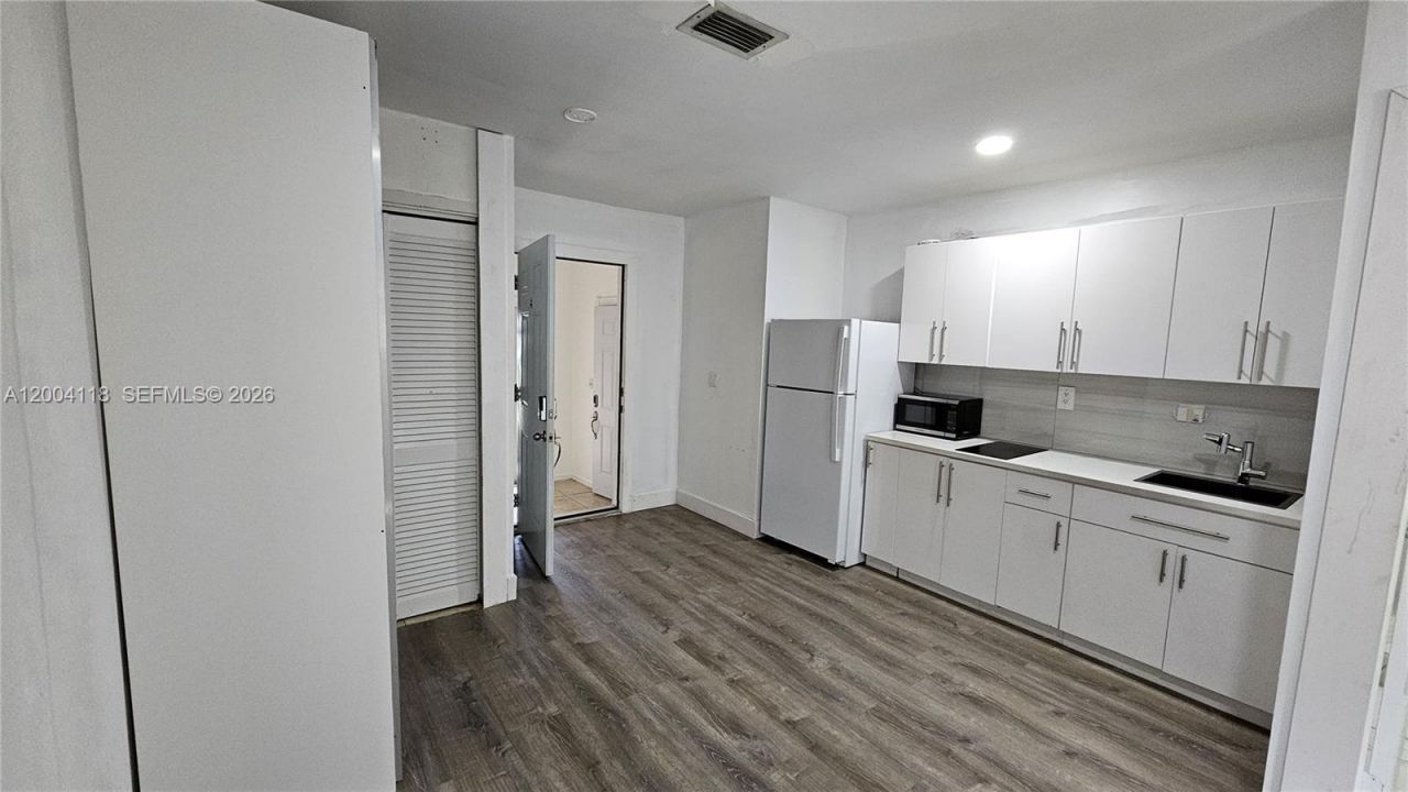 117 NW 11th Ave, Dania Beach, FL 33004 Photo