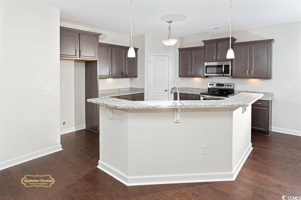 2792 Desert Rose St. Photo 7