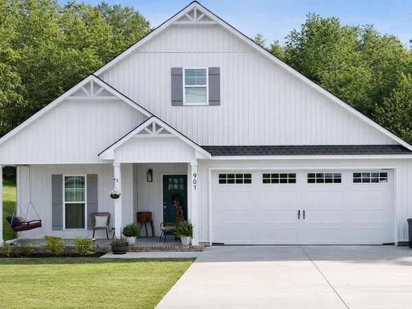 901 Vine St., New Albany, MS 38652