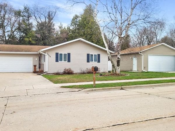 3518 COLUMBUS STREET, Two Rivers, WI 54241