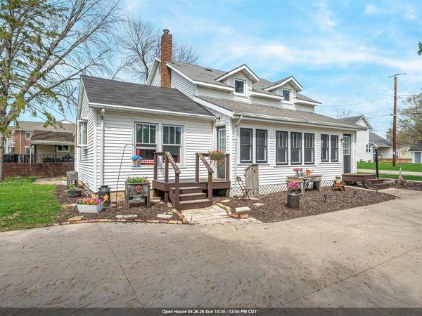 210 S 4TH STREET, Winneconne, WI 54986