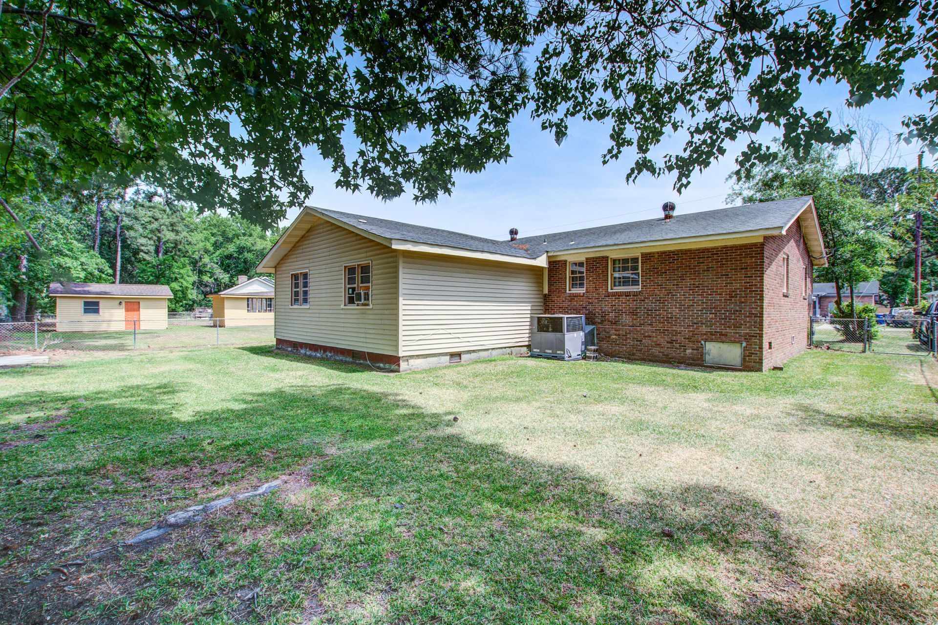 845 Hitching Post Road Photo 37