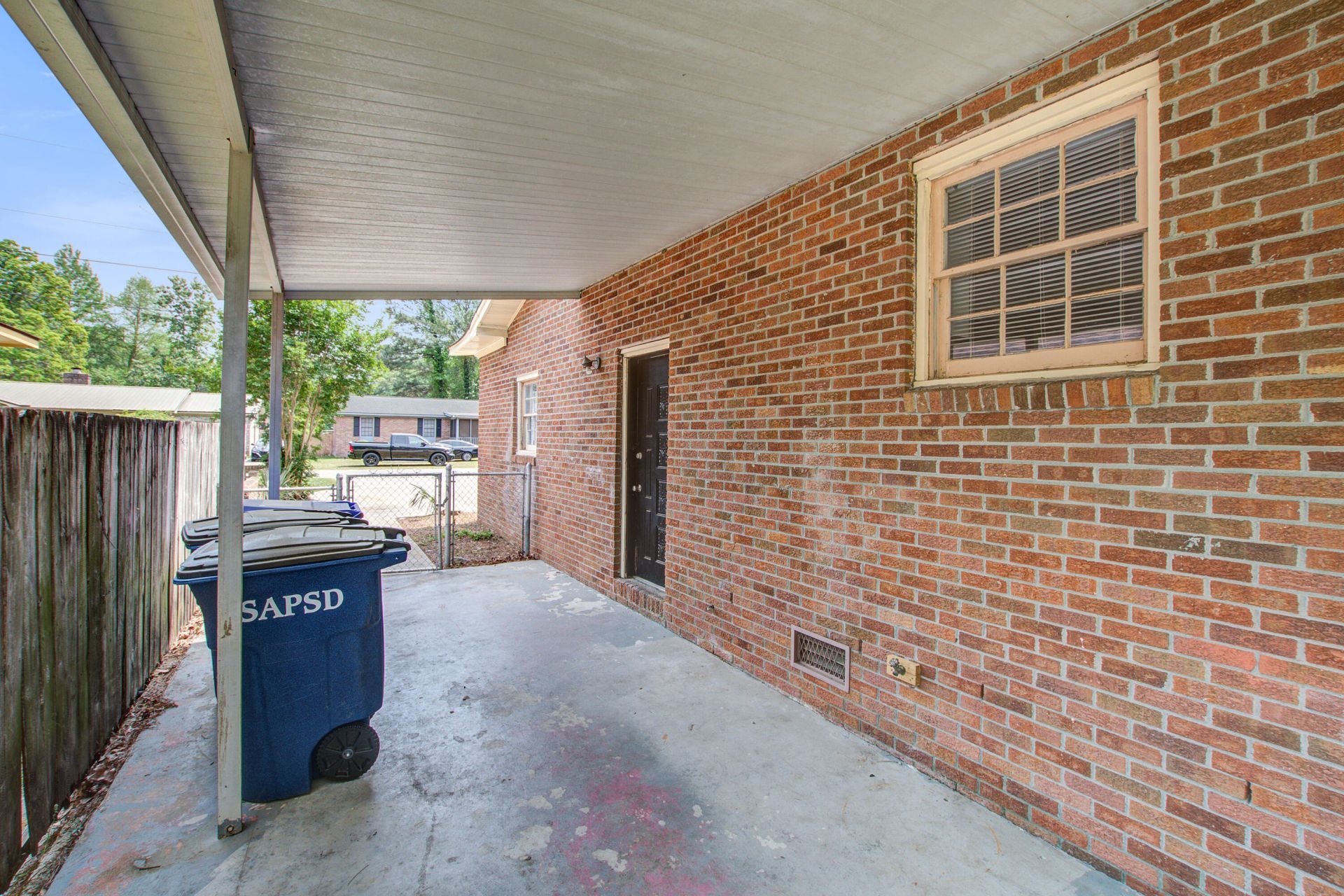 845 Hitching Post Road Photo 41