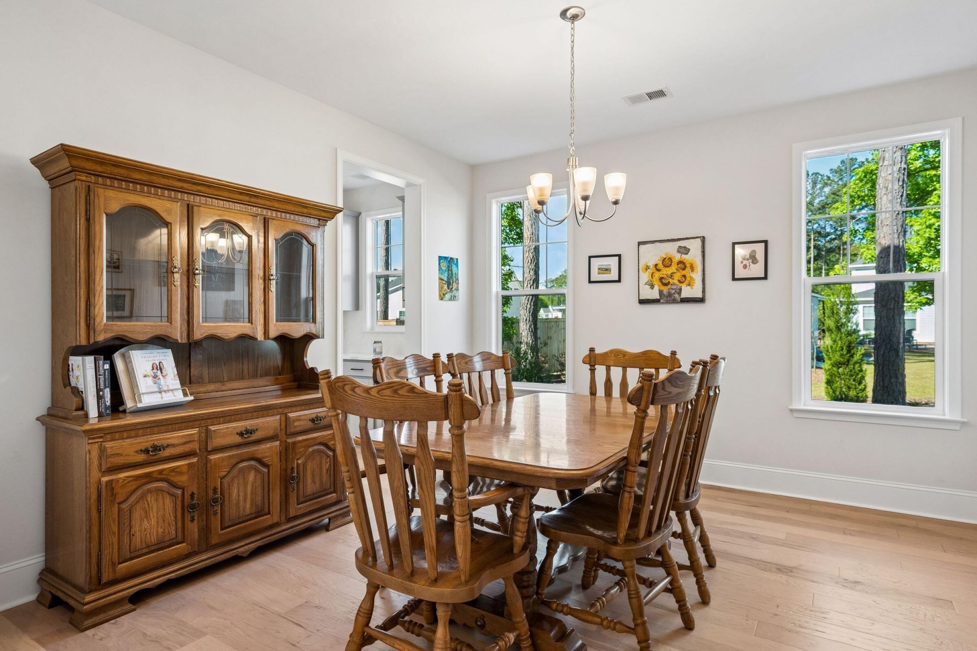 303 Theus Place Photo 17