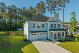 303 Theus Place photo 4