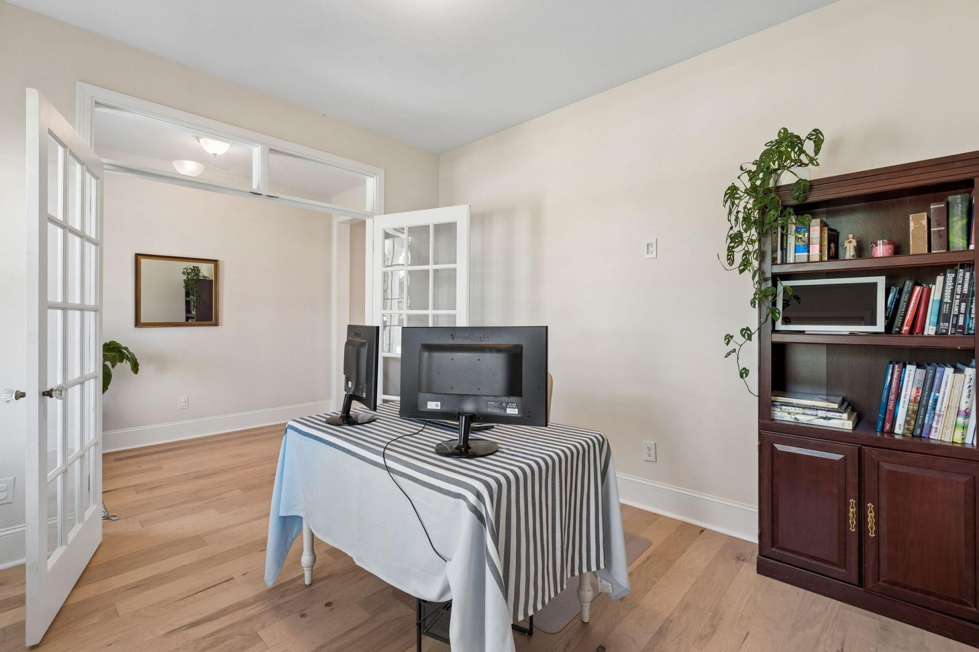 303 Theus Place Photo 20