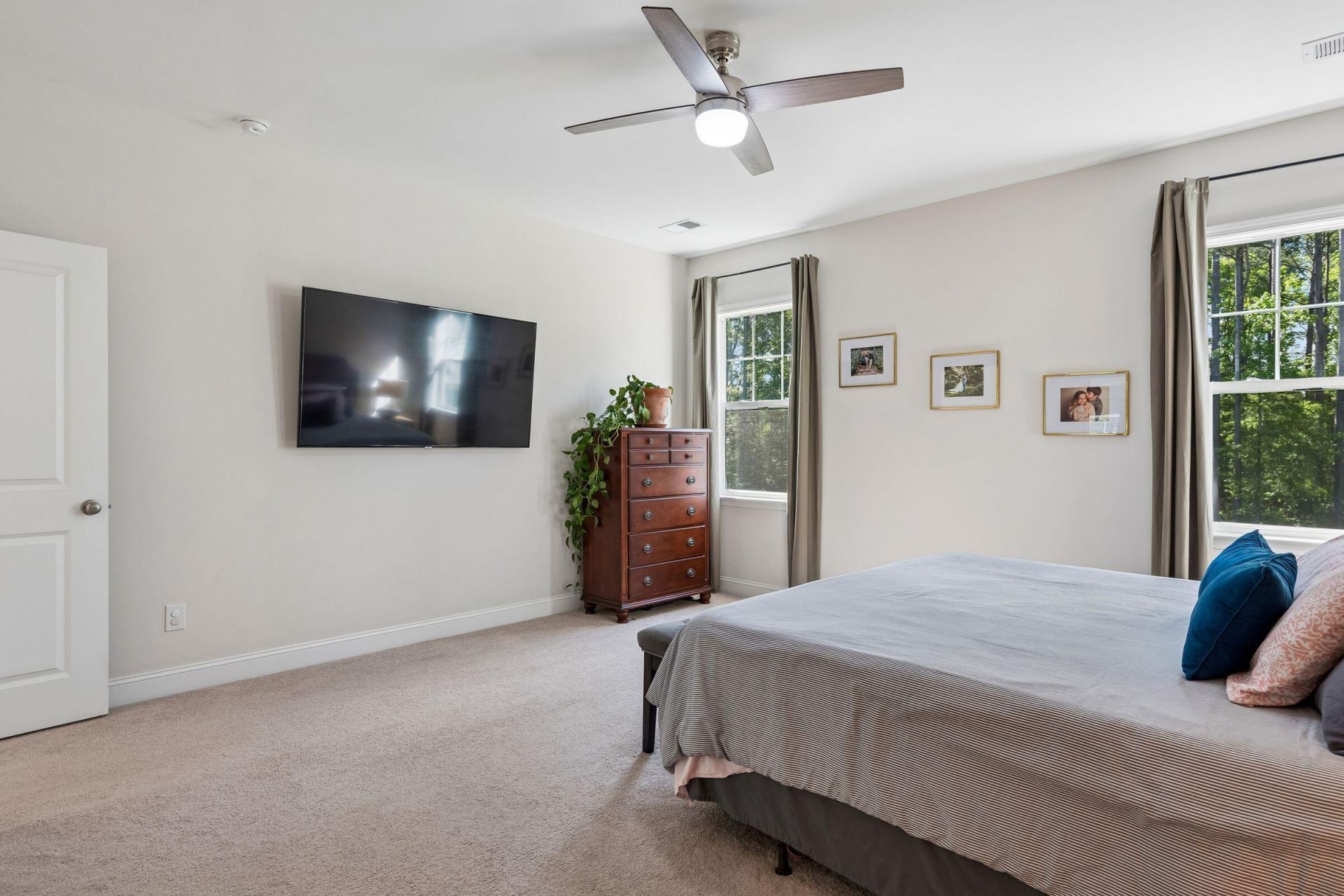 303 Theus Place Photo 24