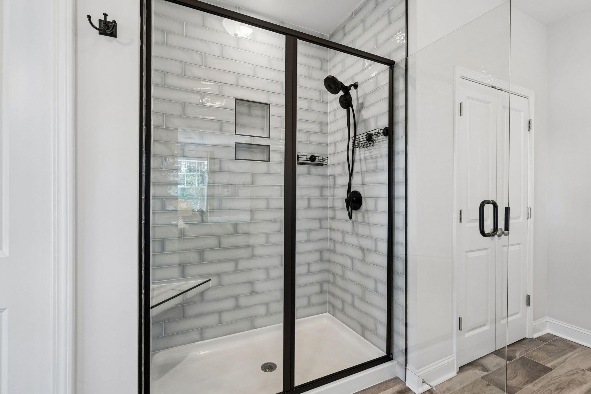 303 Theus Place Photo 25