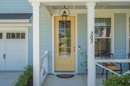 303 Theus Place photo 4