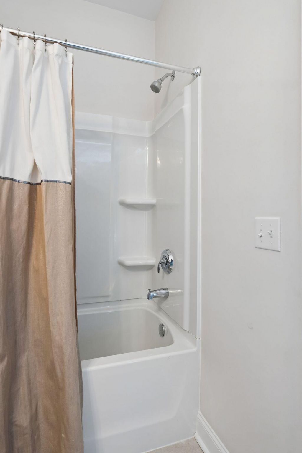 303 Theus Place Photo 31